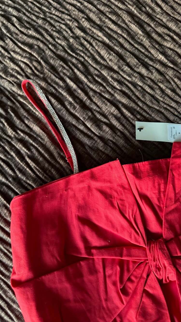 Tina Oversized Bow Crop Top - Picture 2 of 5